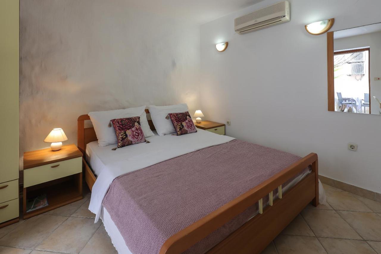 Casa Di Nives Apartment Кърк Екстериор снимка
