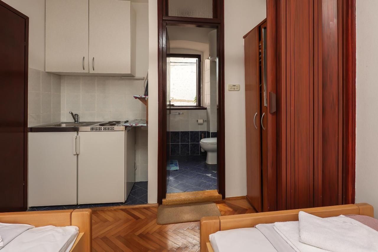 Casa Di Nives Apartment Кърк Екстериор снимка