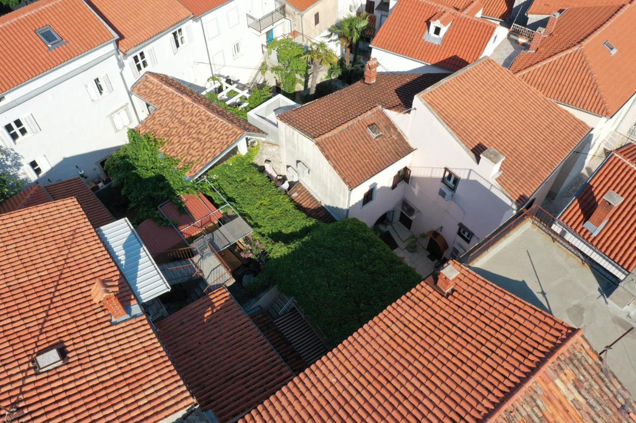 Casa Di Nives Apartment Кърк Екстериор снимка