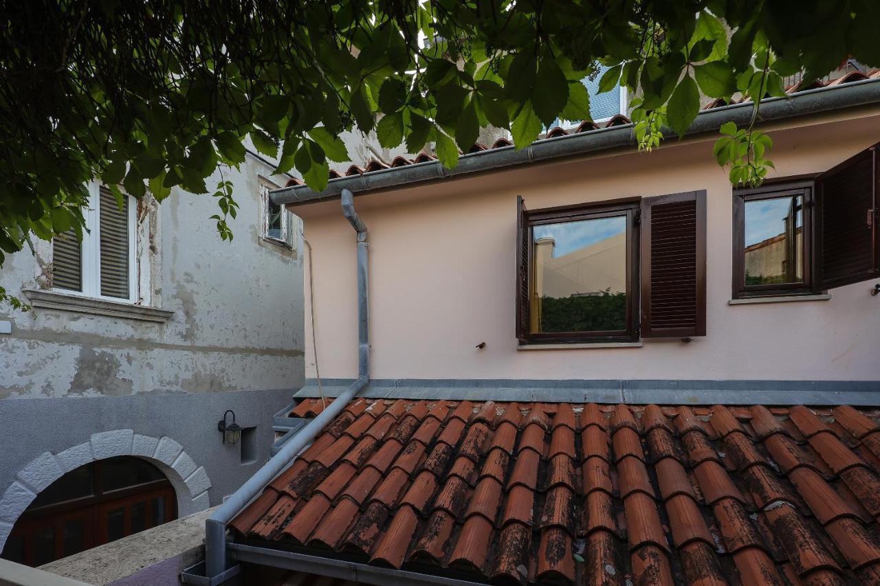 Casa Di Nives Apartment Кърк Екстериор снимка